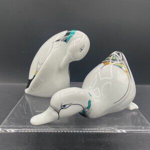 Pair of Art Deco Pattern Ceramic Duck Figurines Laying and Standing Porcelain